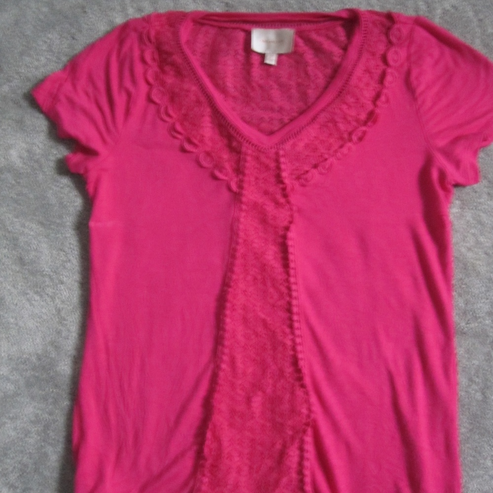 Like new Skies are Blue FUSHIA size small top